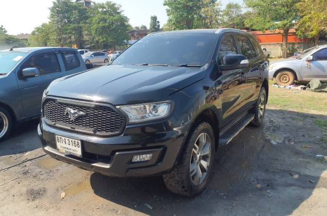 Everest 3.2 Titanium+ 4WD (MY15) (Navi)(Premium Package) AT