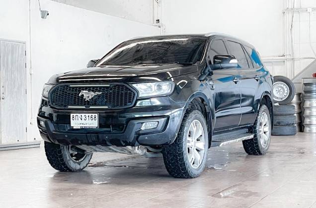 Everest 3.2 Titanium+ 4WD (MY15) (Navi)(Premium Package) AT