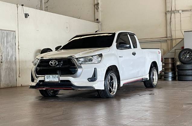 Hilux Revo Smart Cab 2.4 Entry Z Edition (MY22) MT