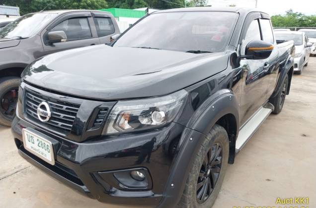 NP300 Navara King Cab 2.5 E Calibre Black Edition ll MT