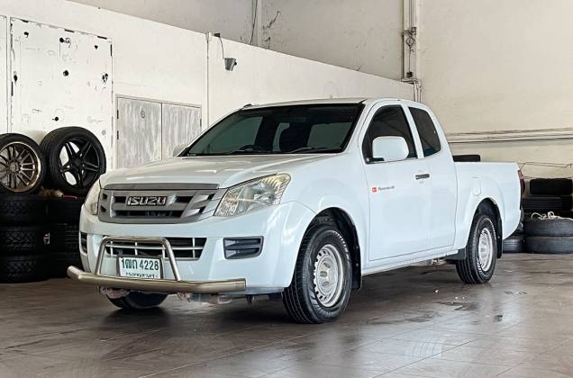 D-Max All New Spacecab 2.5 S MT*