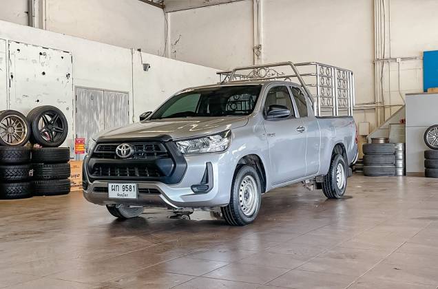 Hilux Revo Smart Cab 2.4 Entry Std Z Editon (MY20) MT*